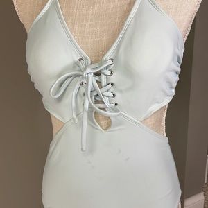 Xhilaration Women's Medium lovely One Piece swimsuit